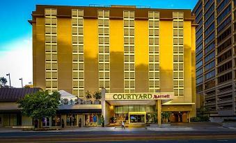 Courtyard by Marriott Bethesda Chevy Chase