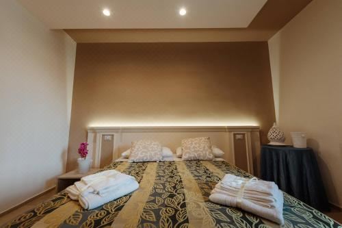 豪华双人床房（带加床）