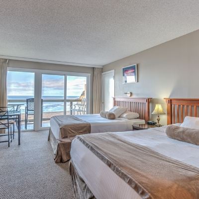 Room With 2 Queen Beds-Ocean View
