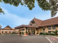 Taal Vista Hotel Отели в г. 