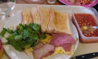 Western Palmlands Hotel - Housity