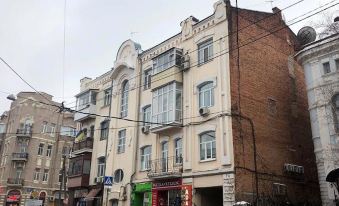 Pushkinskaya Apartments