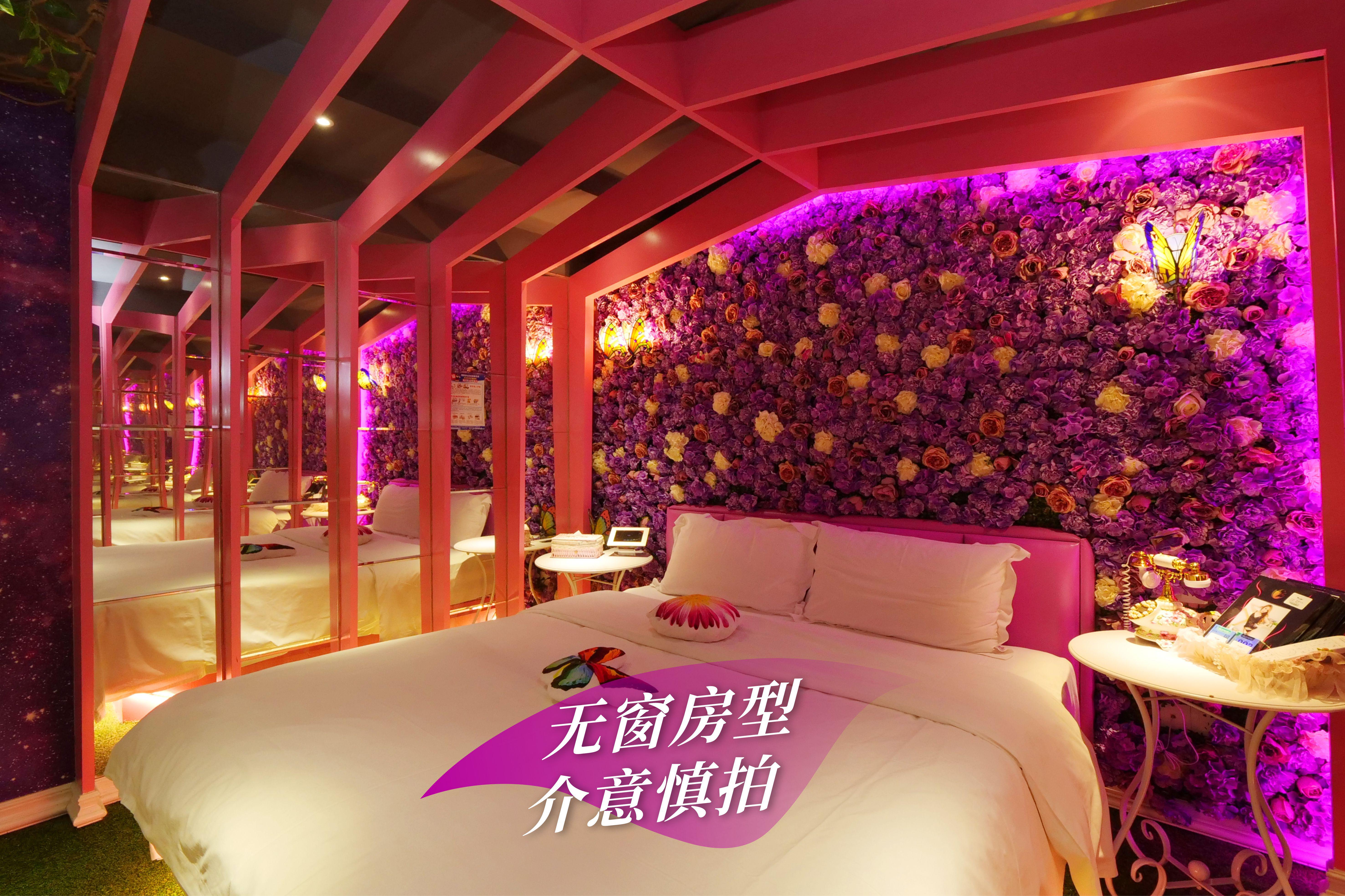 天鵝恋デザイナーズホテル（深セン横崗地下鉄駅）(天鹅恋主题酒店(深圳