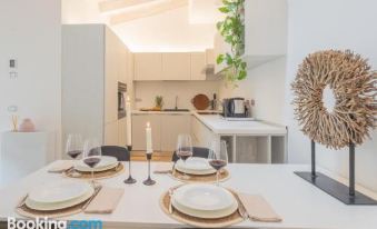 Palazzo Tatti by Rent All Como - Housity
