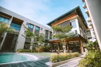 The Maximilian Hotel