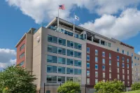 Hampton Inn & Suites Fort Wayne Downtown