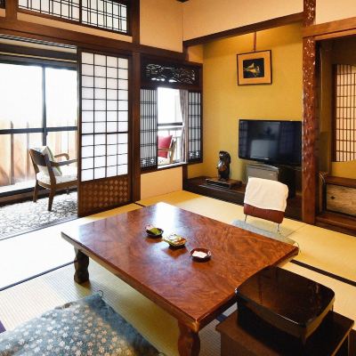 Deluxe Plan, 2-4 People Hamachiyokan Promo Code