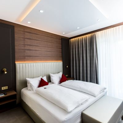 Deluxe Suite Hotel am Schloss Aurich Schlossresidenz Promo Code