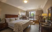 Court Yard Hotel Hotels in 