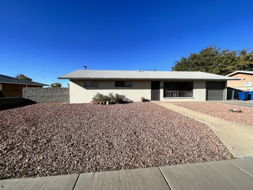 4 bdrm/ 2 bath house close to lake Powell, antelope canyon and horseshoe bend