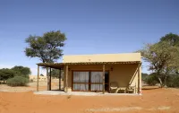 Zebra Kalahari Lodge Hôtels à : 