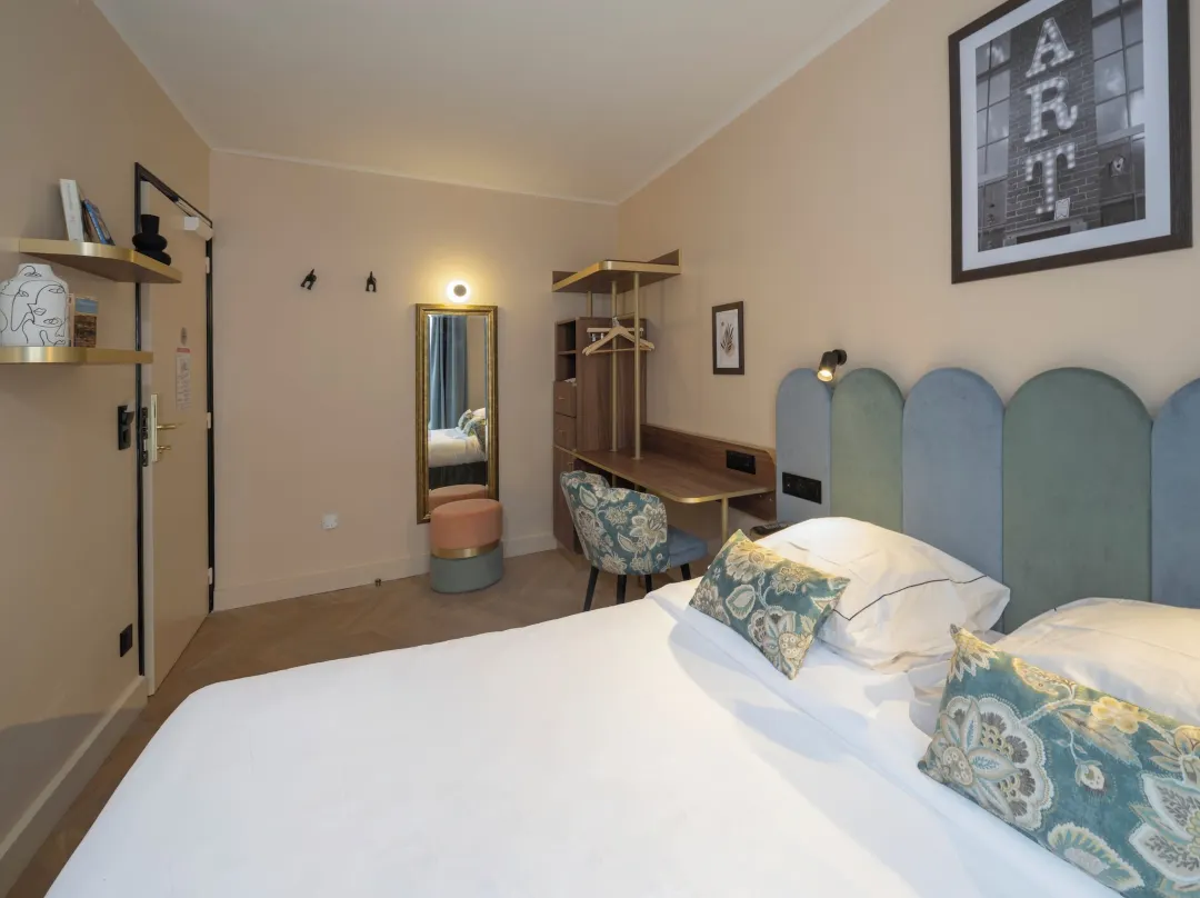 Hotel Boronali - Pigalle / Moulin Rouge