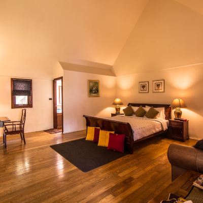 Four-Bedroom Villa Teakwood Villa Promo Code