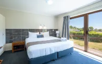Admirals Motor Inn Hotel di 