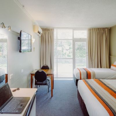 Riverside King Single Artesian Spa Motel Promo Code