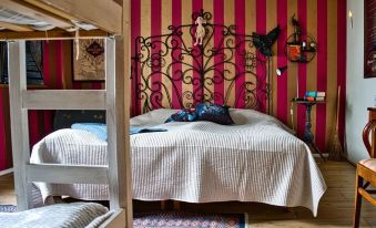 Bed and books på Österlens Gästhärbärge - Housity