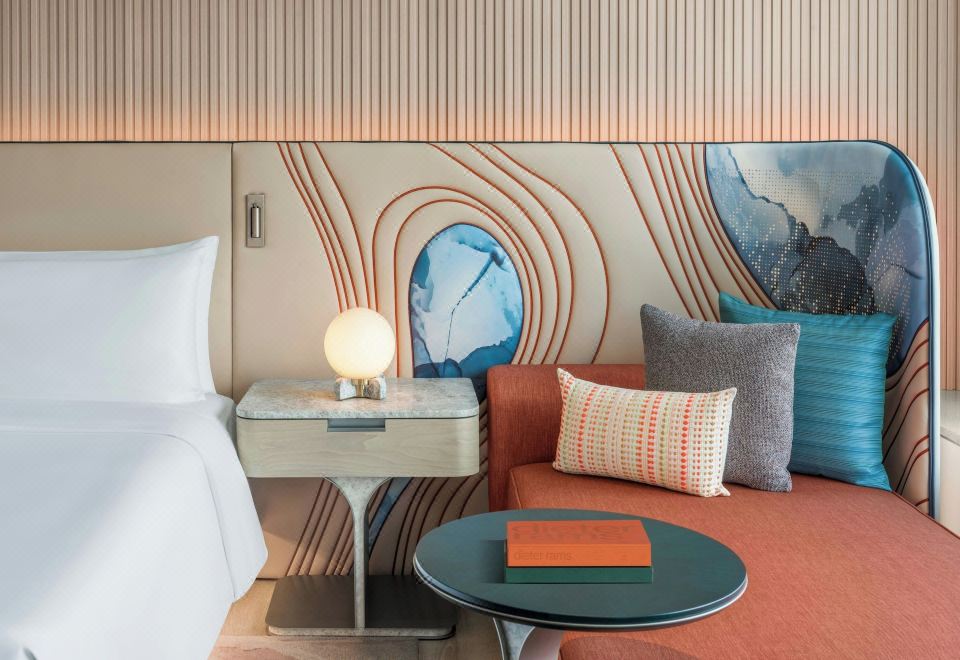 W Singapore – Sentosa CoveDeluxe, Guest Room, 1 King Super, Sofa Bed