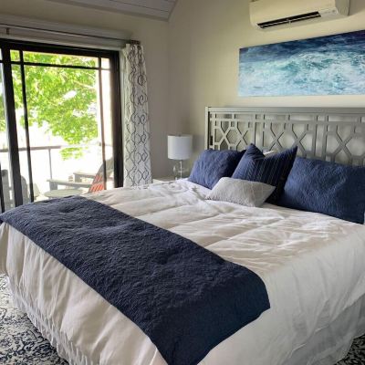 Superior Cottage, 1 King Bed with Sofa Bed, Non Smoking (Martha's Vineyard) Harbor View Landing Promo Code