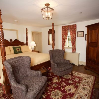 Suite, Kitchen (101 Winter) The Zevely Inn Promo Code
