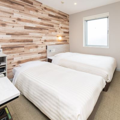 コンパクトツインルーム スーパーホテル京都・四条河原町　天然温泉「御所の湯」 クーポン