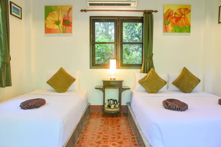 ห้องสามท่าน พร้อมเตียงควีนไซส์ 1 และเตียงเดี่ยว 1