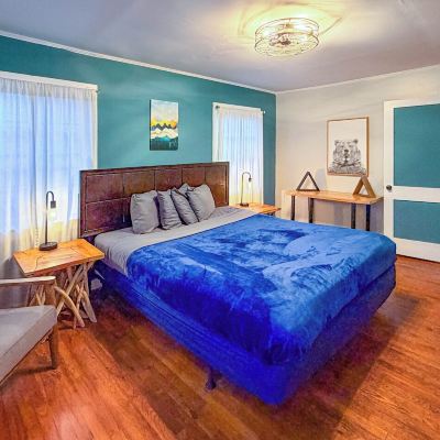 Standard Cabin, 1 King Bed, Non Smoking, Kitchen Wanderoo Lodge Promo Code