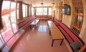 Palm Hostel - Housity