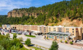 DoubleTree by Hilton Deadwood at Cadillac Jack's