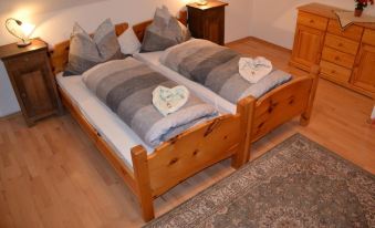Gasthaus Zum Platzer - Housity