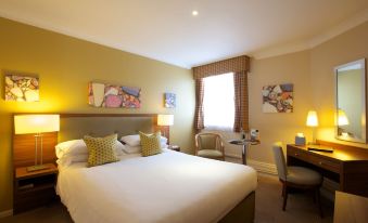 The White Lion Hotel - Housity