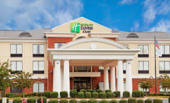 Holiday Inn Express & Suites Tupelo