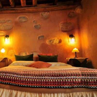 Double Room (Lurra-Tierra-Earth)