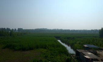 Baiynagding Yanmei Farmyard