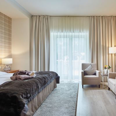 Standard Double Room with Balcony Das Alpenhaus Gasteinertal Promo Code