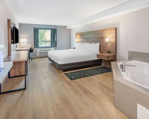 Super 8 by Wyndham Cornwall on Hotels in Cornwall