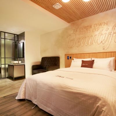 Deluxe (Netflix Whirlpool SPA Massage Bed) Princess (Donghaksa) 2Day Self Check-in Motel 쿠폰