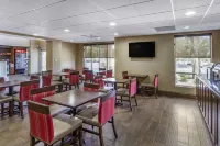 Comfort Suites at the University