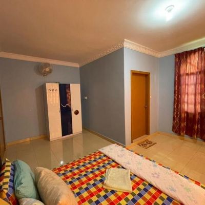 Apartmen Dua Bilik Tidur Kupon OYO 90497 Eva Homestay