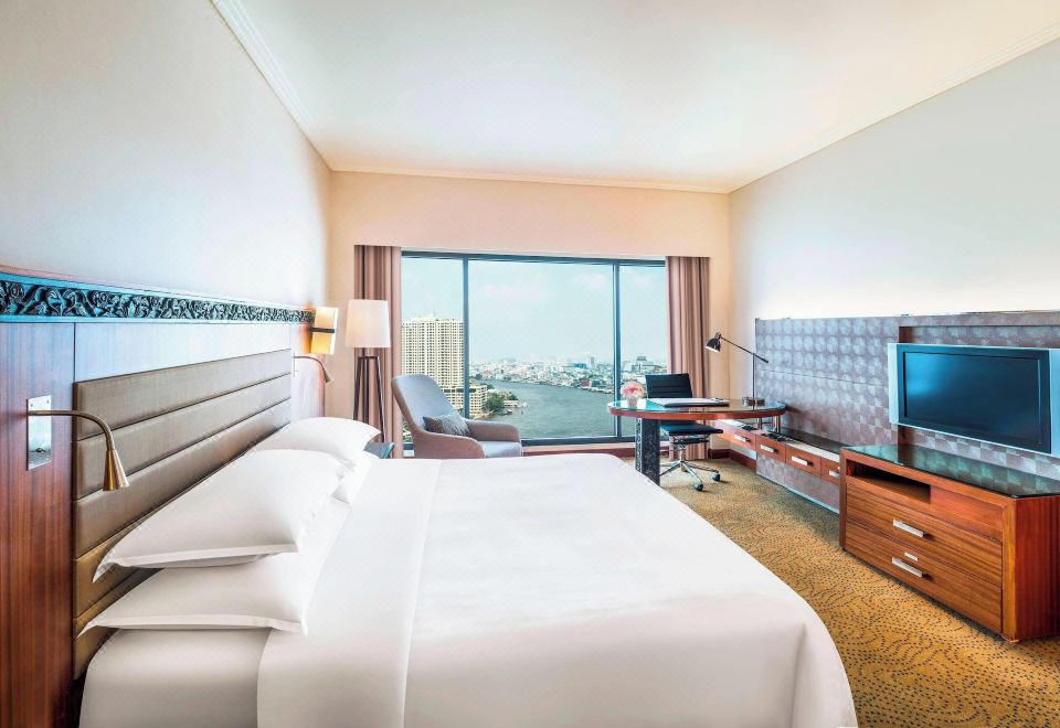 Royal Orchid Sheraton Hotel & TowersClub Deluxe Two Double Room With River View