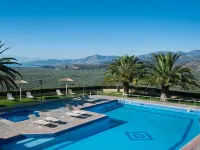 Chrissa Camping Rooms & Bungalows Hotel a Delfi