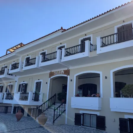 Sunrise Hotel