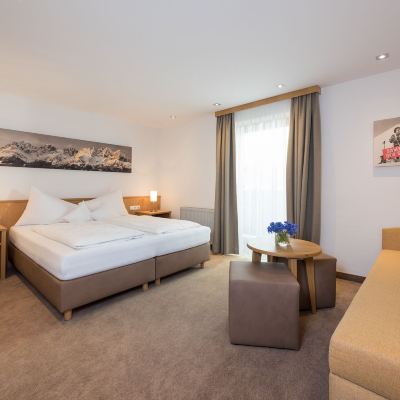 Double Room With Balcony And Mountain View Hotel Resch Promo Code