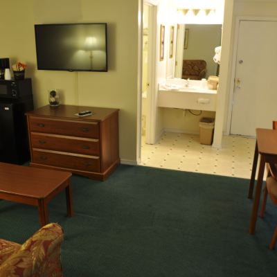 Suite, 1 Bedroom, Refrigerator & Microwave Fort Davidson Hotel Promo Code