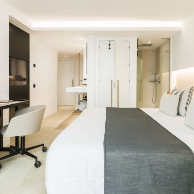 Deluxe Double Room With Jetted Tub Nakar Hotel Promo Code