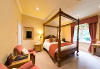 Glen-Yr-Afon House Hotel Hotels in 