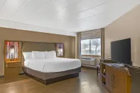 Best Western Plus McCall Lodge  Suites