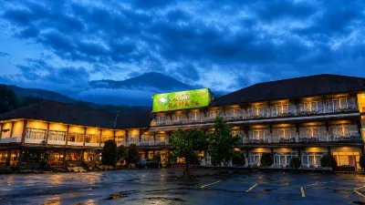 Grand Kanaya Baturraden Hotel のホテル