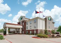 Holiday Inn Express & Suites CLEBURNE by IHG