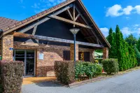 Comfort Hotel Evreux Hotels in 