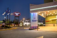Hampton Inn by Hilton Villahermosa Hotels in 
